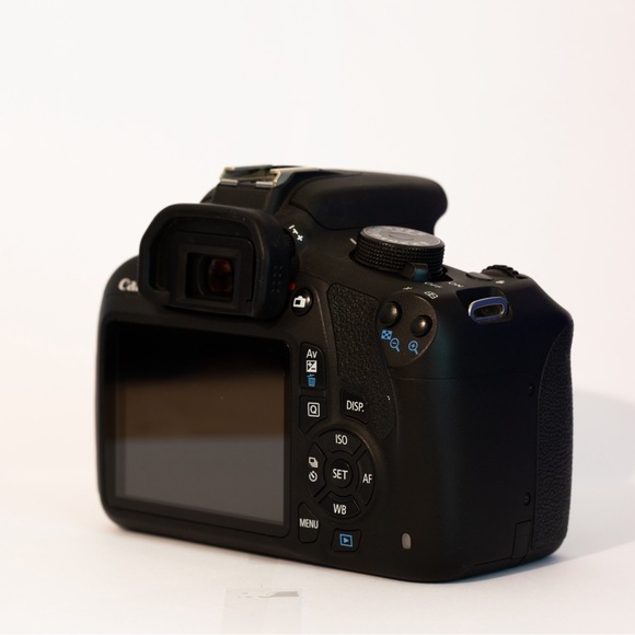 Canon EOS Rebel T5 with 3 lenses and accessories (see description). - Picture 5 of 15